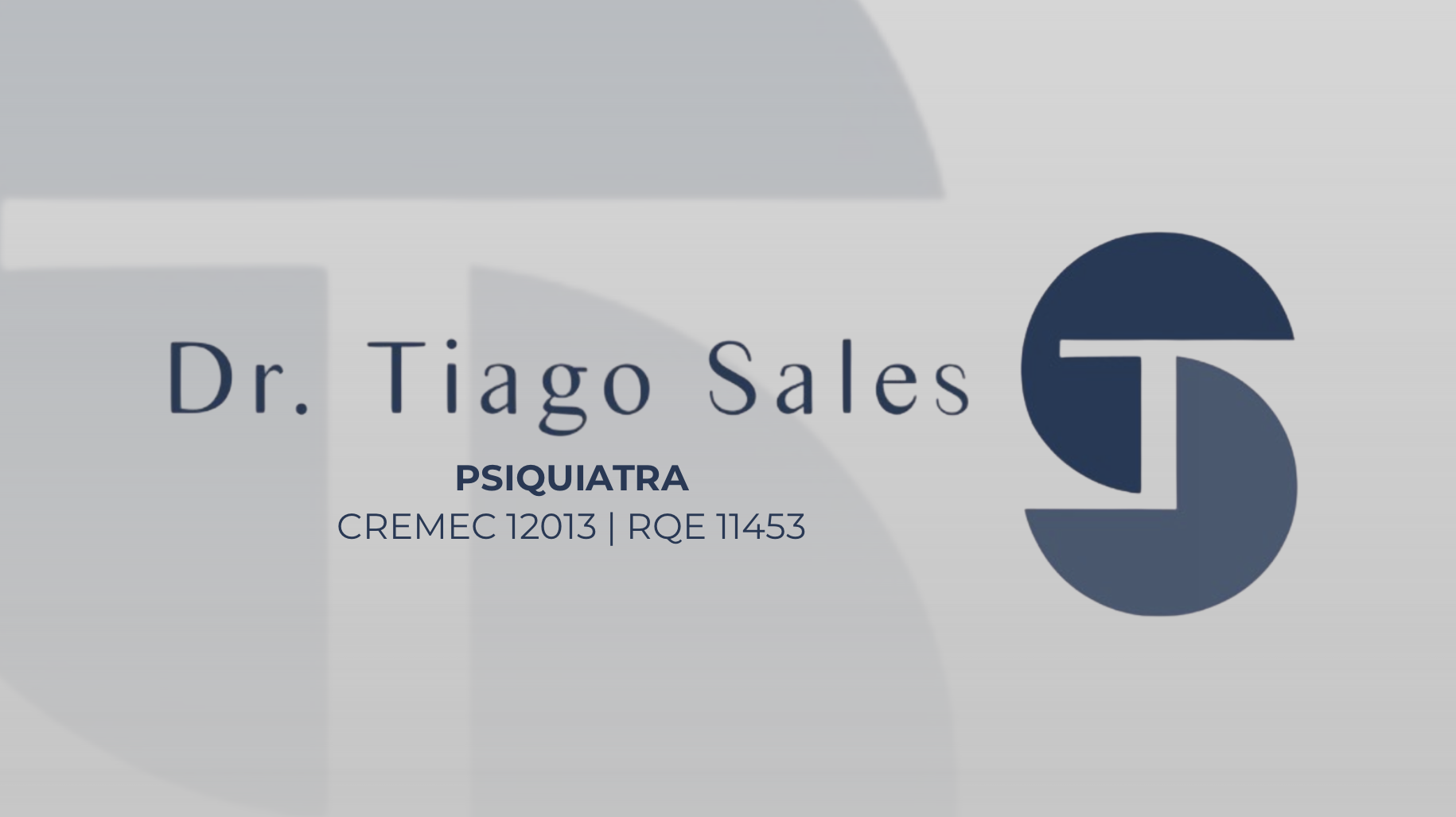 Dr. Tiago Sales em consultório ou palestra